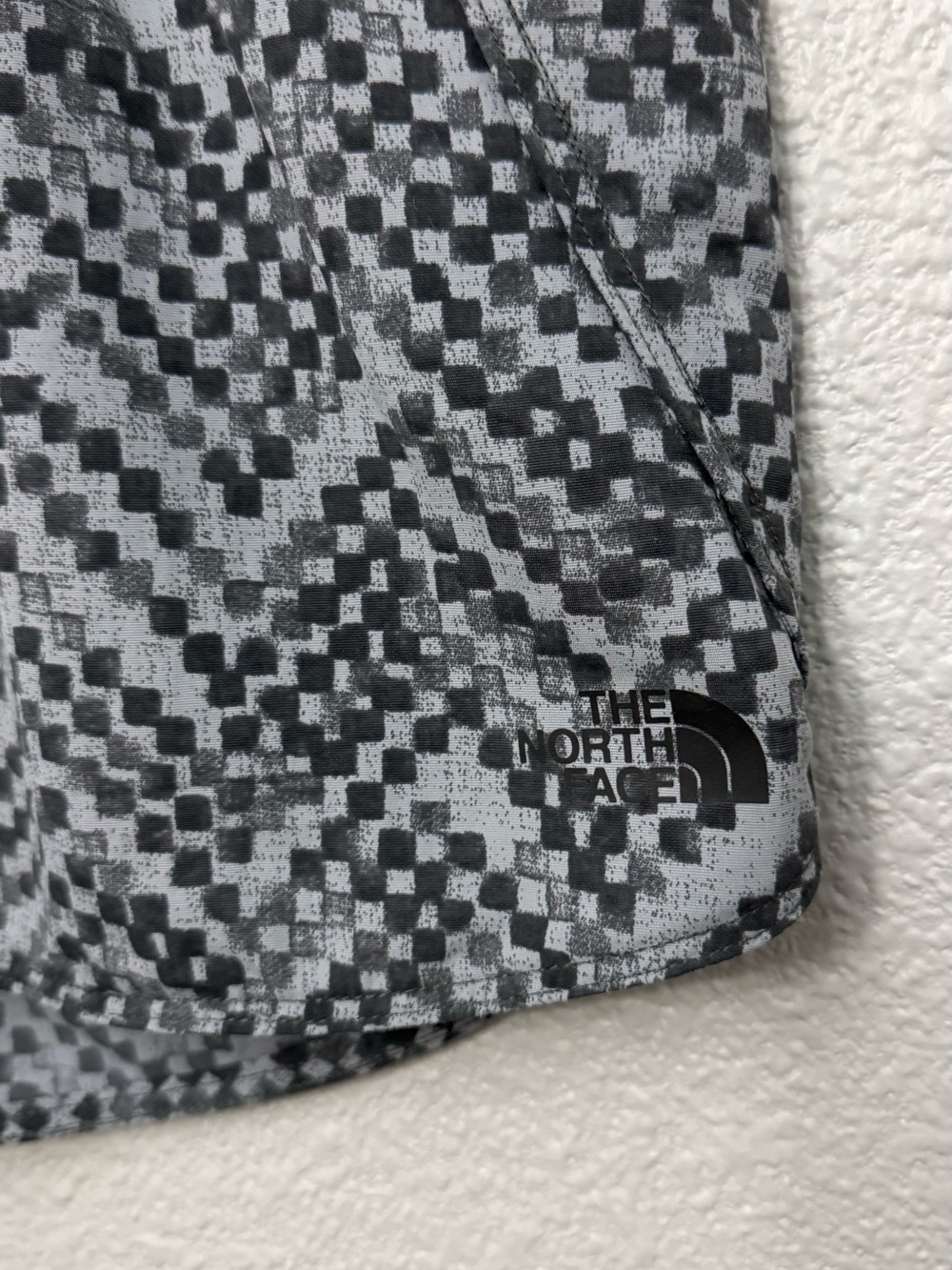 The North Face | Women's Gray Geometric Running Shorts | Size Medium - Picture 3 of 4